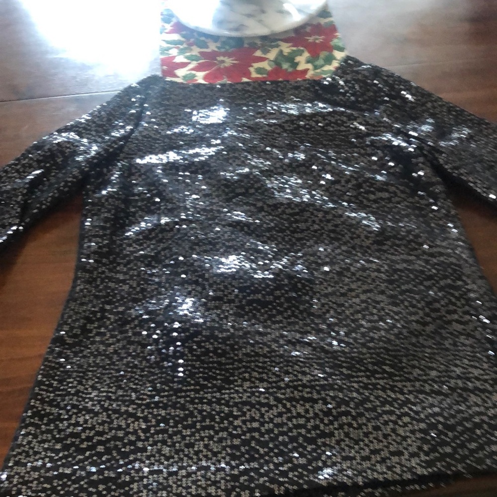 Beautiful Tory Burch Sequin top size 14